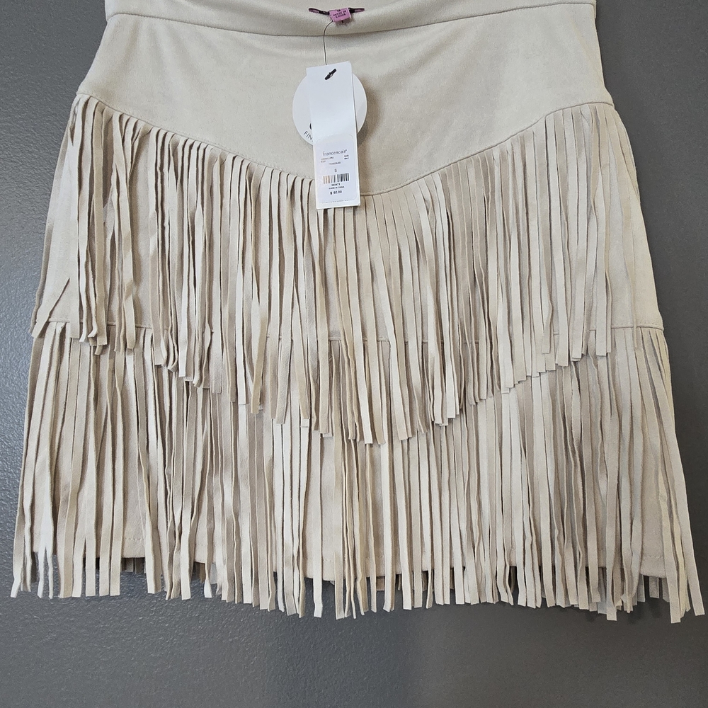 Chic Fringe Mini Skirt in Cream